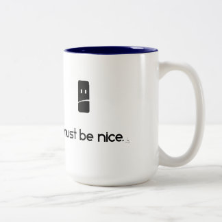 Muss Nizza sein Zweifarbige Tasse