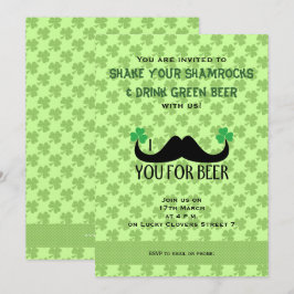 Mustache Sie Bier St Patrick Day Clovers laden Einladung