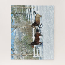 Mustangs laufen im Snow-Puzzle