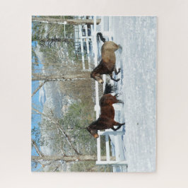 Mustangs laufen im Snow-Puzzle