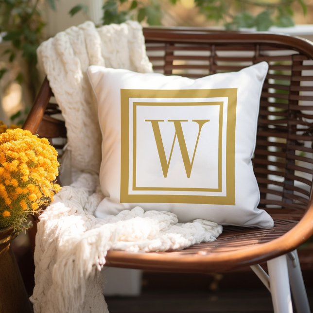 Mustard und White Classic Square Monogramm Kissen (Von Creator hochgeladen)