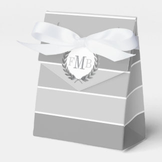 Muster aus grauen Streifen und Initialen Hochzeit Geschenkschachtel