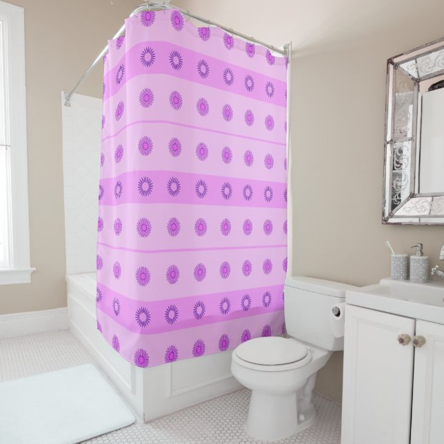 Muster aus kleinen rosa und violetten Blumen Duschvorhang (Beispiel)