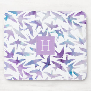 Muster der Aquarellvögel und Monogramm Mousepad