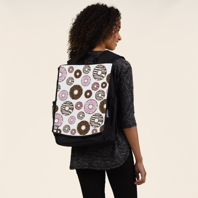Muster der Donuts, rosa Donuts, braune Donuts Rucksack (Ausgewaschen)