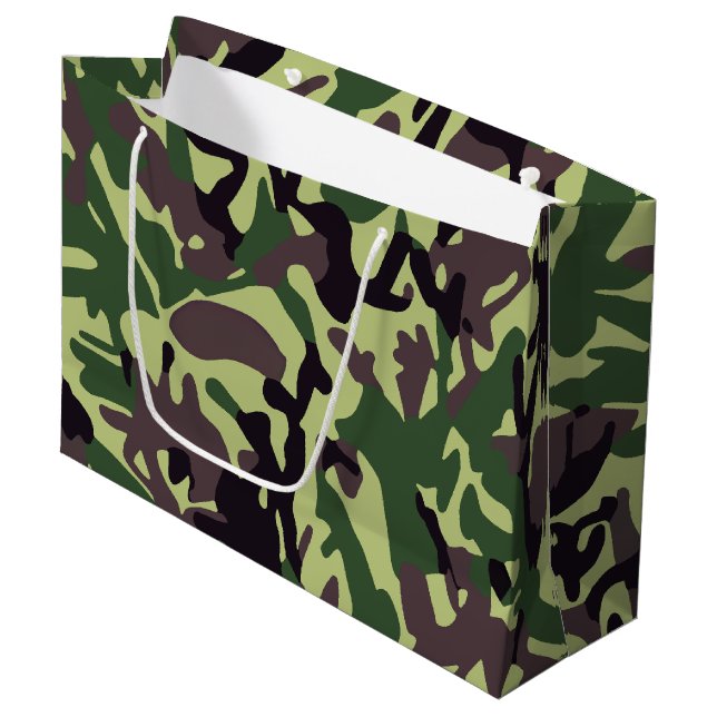 Muster der grünen Camouflage Große Geschenktüte (Vorderseite Schrägansicht)