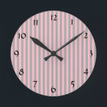 Muster der rosa und grauen Streifen Runde Wanduhr<br><div class="desc">Wechselnde rosa und grau gestreifte Muster. Rosa und graue Streifen.</div>