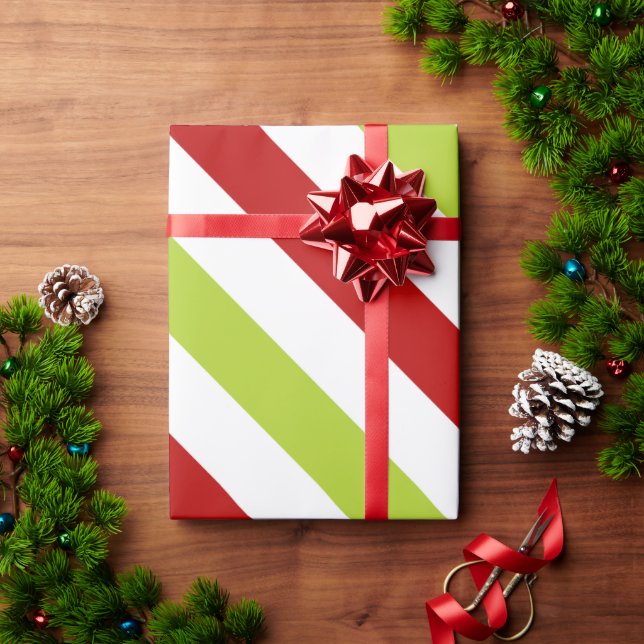 Muster der roten und grünen Diagonal-Streifen Geschenkpapier (Feiertagsgeschenk)