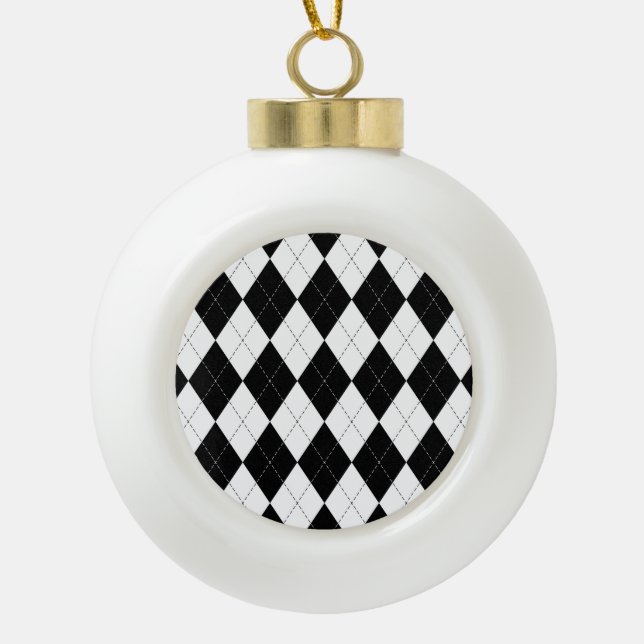Muster der Schwarz-weißen geometrischen Raute Keramik Kugel-Ornament (Vorderseite)