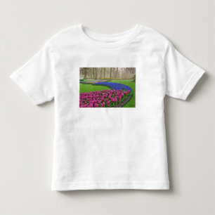 Muster der Traubenhyazinthe, Tulpen und 2 Kleinkind T-shirt