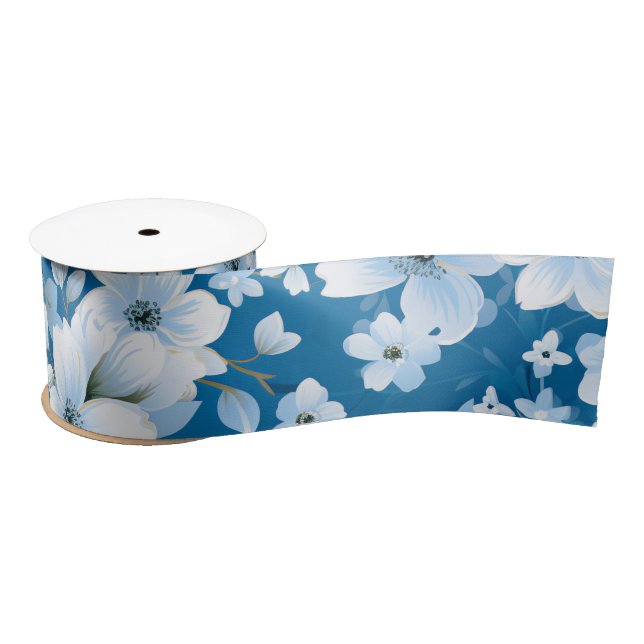 Muster der weißen Blume, blauer Hintergrund, Satinband (Spule)