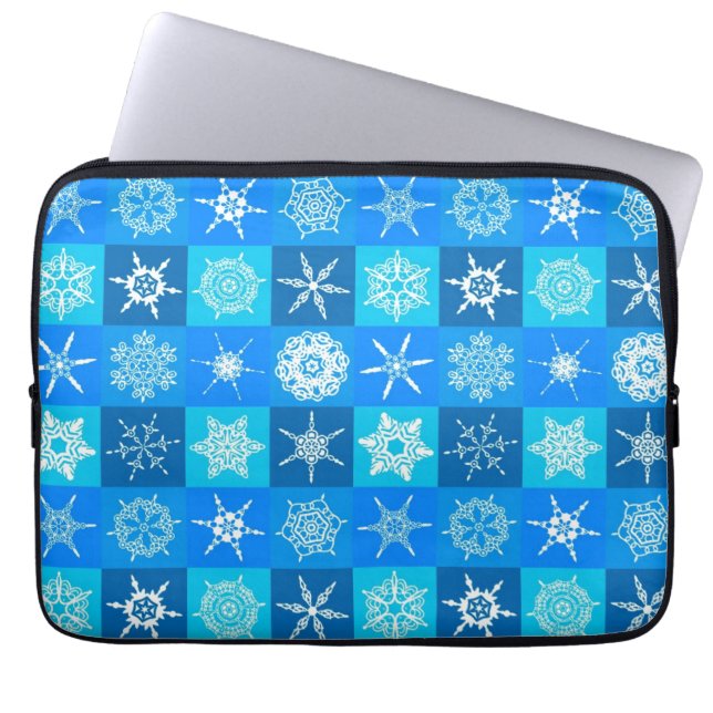 Muster für blaue Schneeflocken Laptopschutzhülle (Vorderseite)