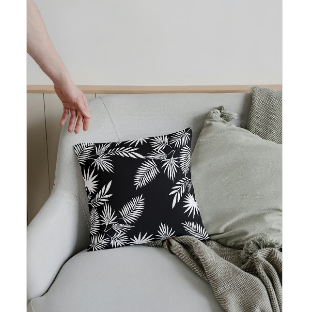 Muster für elegante monochrome tropische Blätter Kissen (Von Creator hochgeladen)