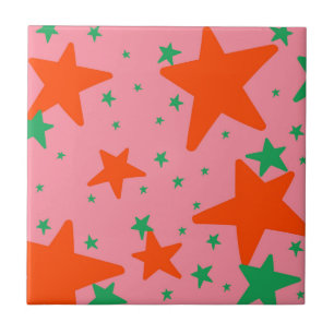 Muster für geometrische Sterne in grünem Rosa Fliese