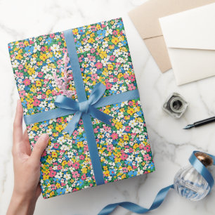 Muster für kleine Frühlingsblumen Geschenkpapier