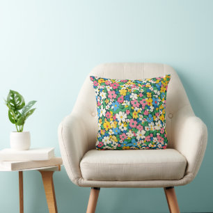 Muster für kleine Frühlingsblumen Kissen