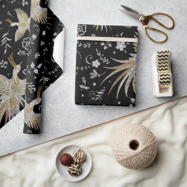 Muster für Kranvögel und Blume Geschenkpapier (Kunsthandwerk)