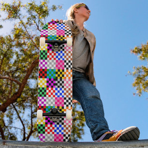 Muster für mehrfarbige Patchwork-Karo Skateboard