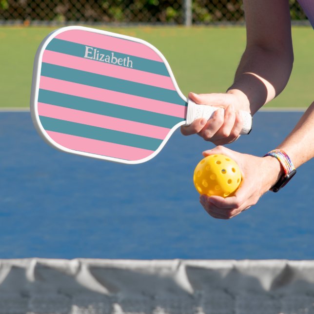 Muster für Retro-Rosa und Blaue Streifen Name Pickleball Schläger (InSitu)