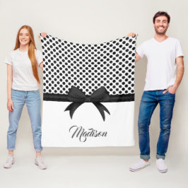 Muster für schwarze Bögen und Punkte Fleecedecke