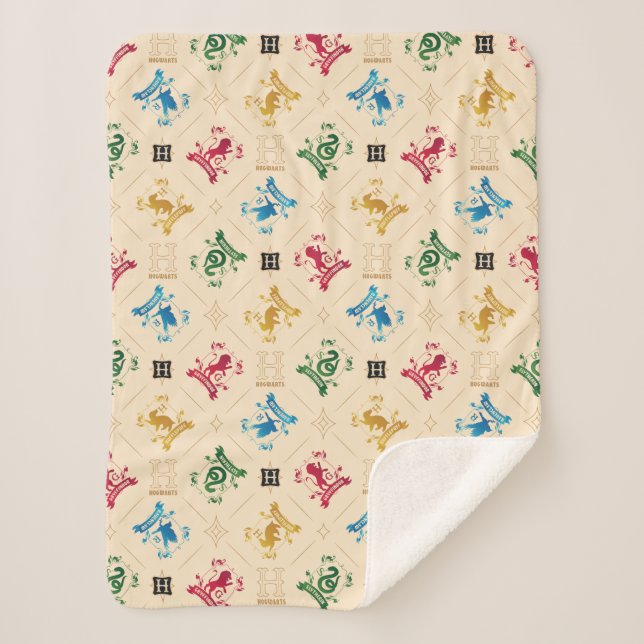 Muster für verzierte HOGWARTS™-Wappen Sherpadecke (Vorderseite)