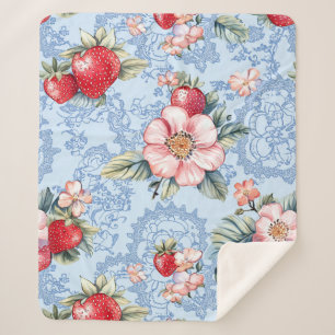 Muster für Vintage Erdbeeren und Blume Sherpadecke