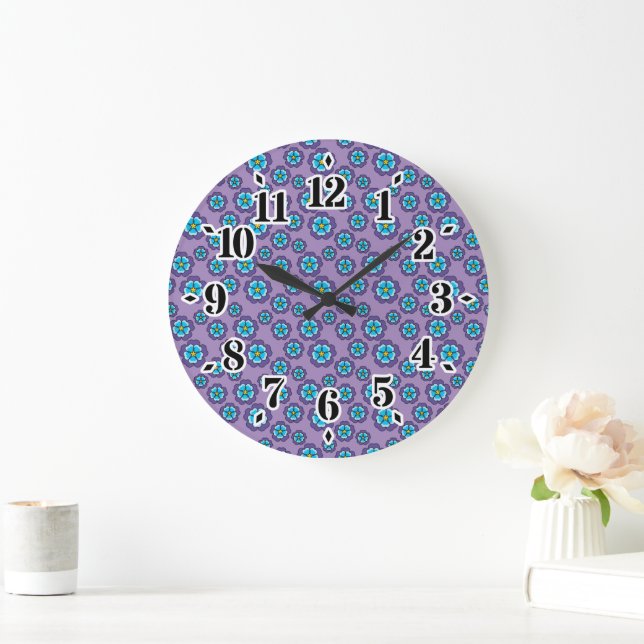 Muster für Violet Blue Flowers Große Wanduhr (Zuhause)