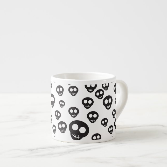 Muster mit den schwarzen Schädeln auf Weiß Espressotasse (Vorderseite Rechts)