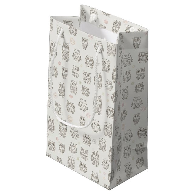 Muster mit Eulen Kleine Geschenktüte (Rückseite Schrägansicht)