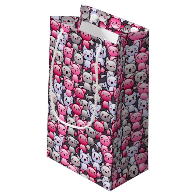 Muster mit niedlichen kawaii Gekritzelkatzen 2 Kleine Geschenktüte (Rückseite Schrägansicht)