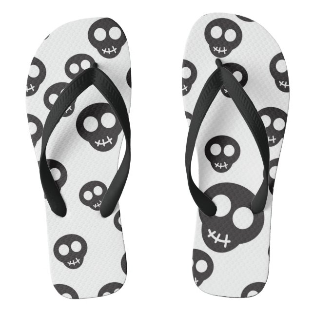 Muster mit schwarzen Schädeln auf weiß Flip Flops (Fußbett)