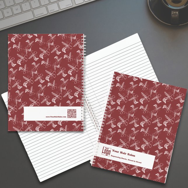 Muster-Muster für Stylist-Modelle Burgundy Pink We Notizbuch (Hair Stylist Tools Pattern Burgundy Pink White Notebook Logo Name Tagline)