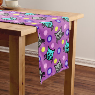 Muster niedlicher Katzen in Violet Medium Tischläu Mittelgroßer Tischläufer