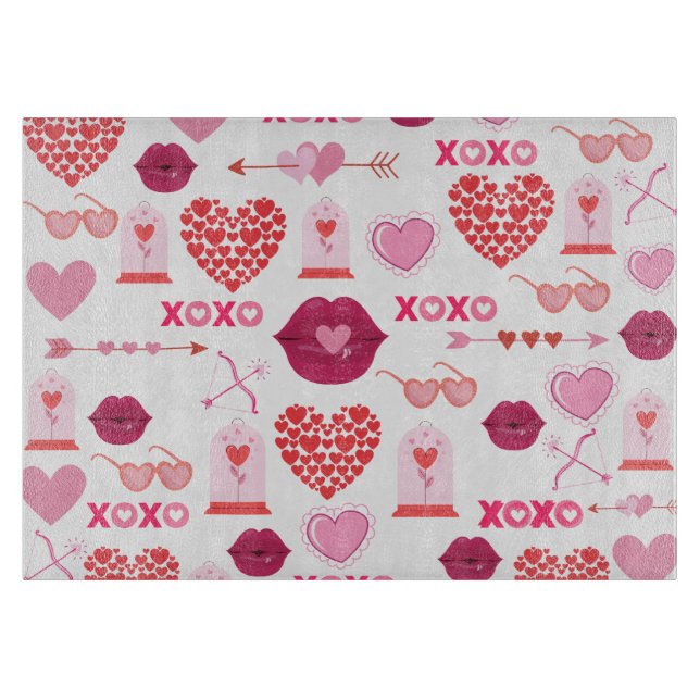 Muster Valentinstag 2024 Hintergrund mit Herz Schneidebrett (Vorderseite)