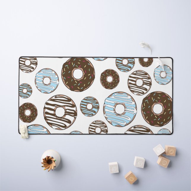 Muster von Donuts, blauen Donuts, braunen Donuts Schreibtischunterlage (Kindertisch)