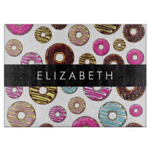Muster von Donuts, farbenfrohe Donuts, Ihr Name Schneidebrett