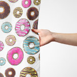 Muster von Donuts, farbenfrohe Donuts, Sprinklen Schal<br><div class="desc">Niedliches,  lustiges und hübsches Muster mit bunten Donuts. Modernes und trendiges Geschenk,  perfekt für den Donut Liebhaber in Ihrem Leben.</div>