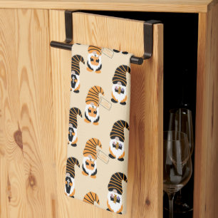 Muster von Gnomen, Halloween-Gnomen-Trick oder -Be Geschirrtuch