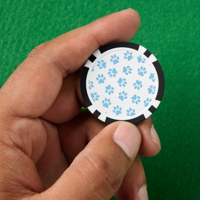 Muster von Pfoten, Hundeschäben, blaue Baby-Paws Pokerchips (Hand)