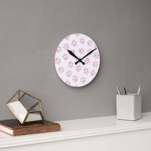 Muster von Pfoten, Hundeschrauben, Baby-Pink-Pfote Runde Wanduhr