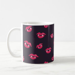 Muster von Vampirlippen und Fanggeräten Kaffeetasse