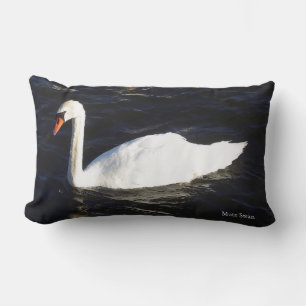 Mute Swan Lumbar Kissen