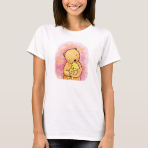 Mutter-Bär und Baby tragen niedlichen T - Shirt