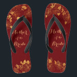 Mutter der Braut Dunkles Burgund & Gold Foliage Flip Flops<br><div class="desc">Diese wunderschöne Mutter der Braut Dark Burgundy und goldblättrige Flip Flops haben einen dunkelburgundischen Hintergrund, der mit einem faszinierenden goldenen Blumenmuster und einer individuell anpassbaren modernen Typografie geschmückt ist. Die Kombination aus dem reichen Bordeaux und dem schimmernden Gold schaffen eine elegante und luxuriöse Ästhetik. Es ist ein schönes Geschenk für...</div>