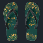 Mutter der Braut Emerald Green & Gold Foliage Flip Flops<br><div class="desc">Diese wunderschöne Mutter der Braut smaragdgrün und goldgrün blättrige Flip Flops mit goldenem Blattmuster und moderner Typografie auf zeitlosem dunkelgrünen Hintergrund. Es ist ein schönes Geschenk für Ihr Brautparty. Anzeigen der Auflistung auf dieser Seite, um passende Elemente zu finden. Staffel es mit deinen Informationen anpassen. Wenn Sie gewollt haben, um...</div>