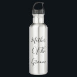 Mutter des Groom Hochzeitsgeschenks begünstigen mo Edelstahlflasche<br><div class="desc">Mit dem Sondertext "Mutter des Bräutigams" in schwarzem Brauchtum entworfen, ist dies nicht perfekt, einfach und elegant Geschenk oder Gastgeschenk für die Mutter des Bräutigams. Sie können den Text oder die Farbe für eine andere Veranstaltung oder Empfänge ändern, wie Sie möchten!</div>