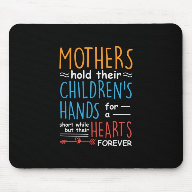 Mütter, die Geschenke halten, halten ihre Kinder i Mousepad (Vorne)