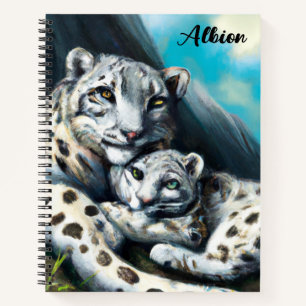 Mutter Schneeleopard und Cub in den Bergen Notizbuch