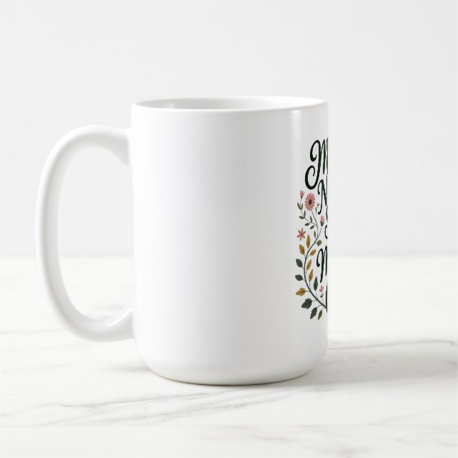 Mütter ziehen Samen zu mächtigen Eichen auf Kaffeetasse (Links)