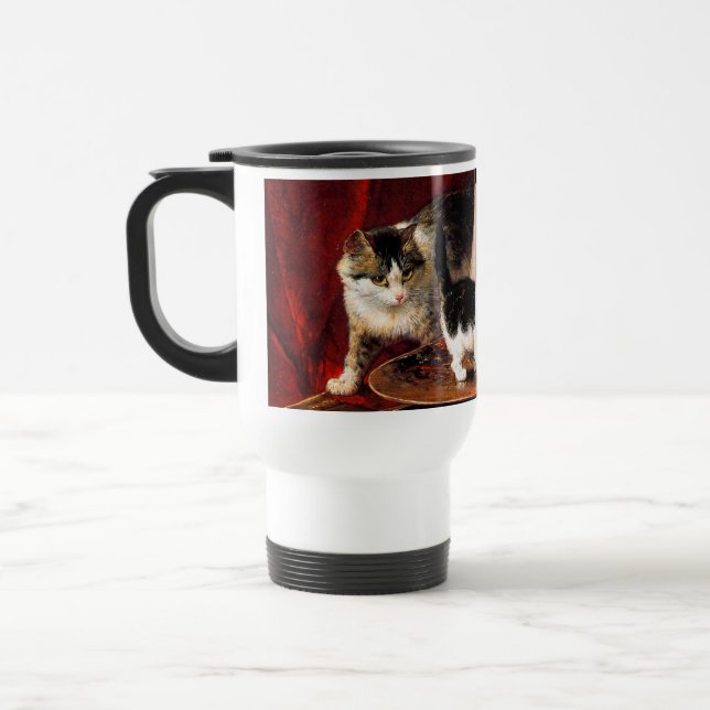 Mutterkatze und Kätzchen am Tisch Reisebecher (Links)